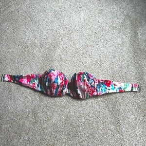 H&M bathing suit top